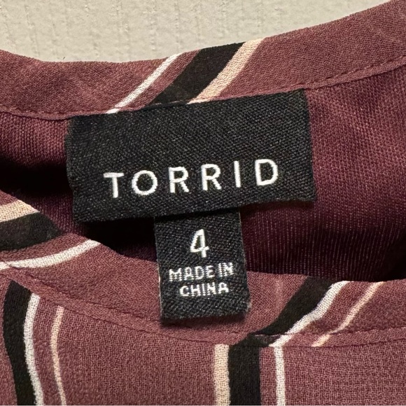 🛍️ Torrid Midi Chiffon Pleated Dress, size 4 (4X-26) fully lined - Picture 3 of 7